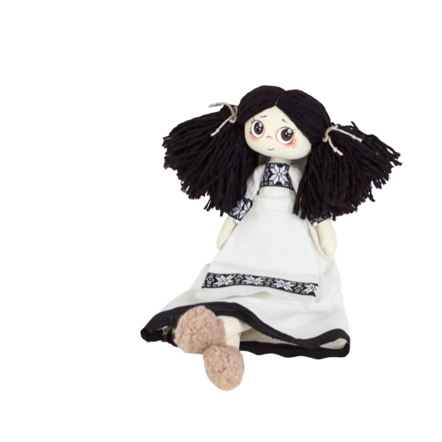 Păpușă handmade Nora – fetiță cu păr negru și rochiță tradițională - imagine 4