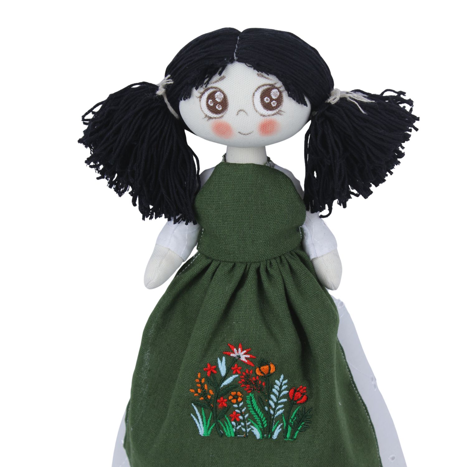 Păpușă handmade brunetă cu șorț verde din in și rochie albă din bumbac cu broderie - imagine 3