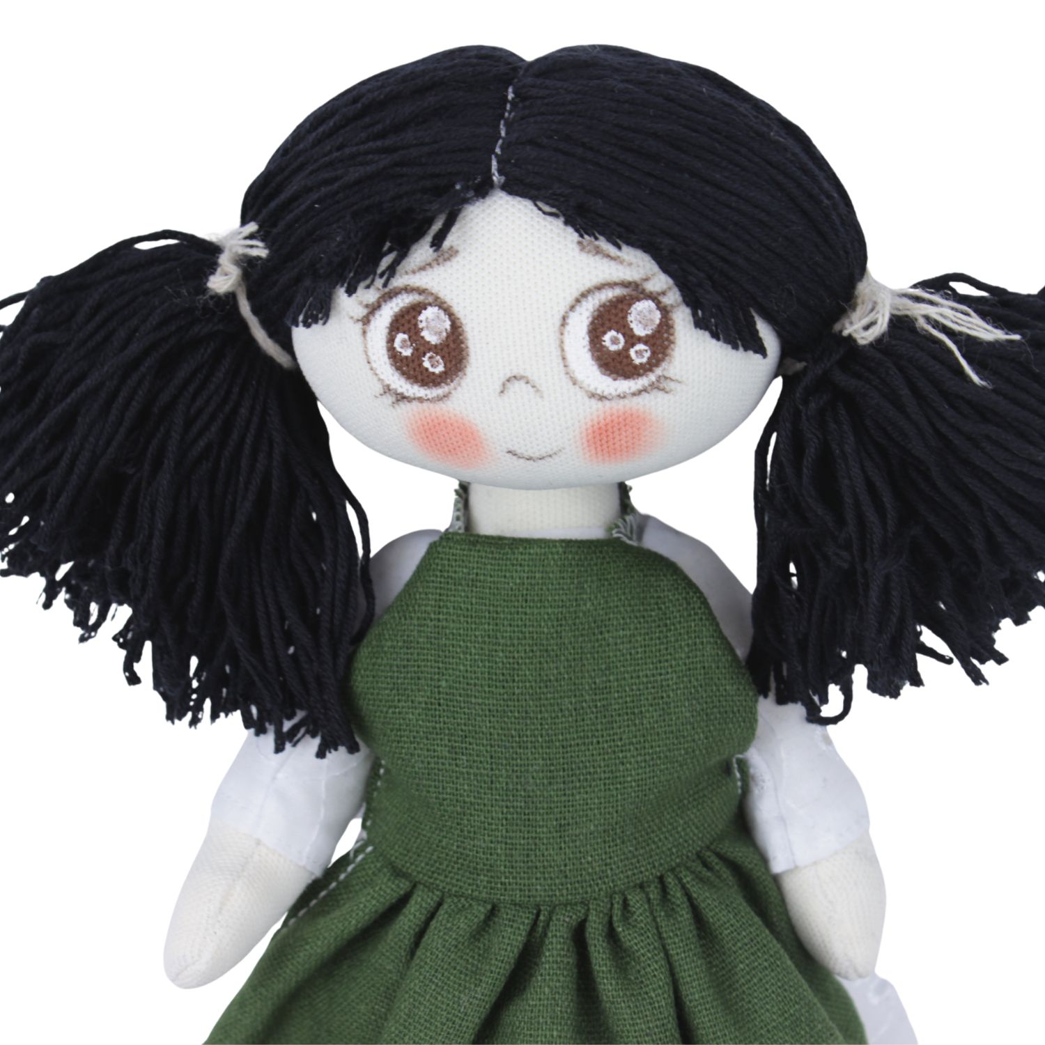 Păpușă handmade brunetă cu șorț verde din in și rochie albă din bumbac cu broderie - imagine 2